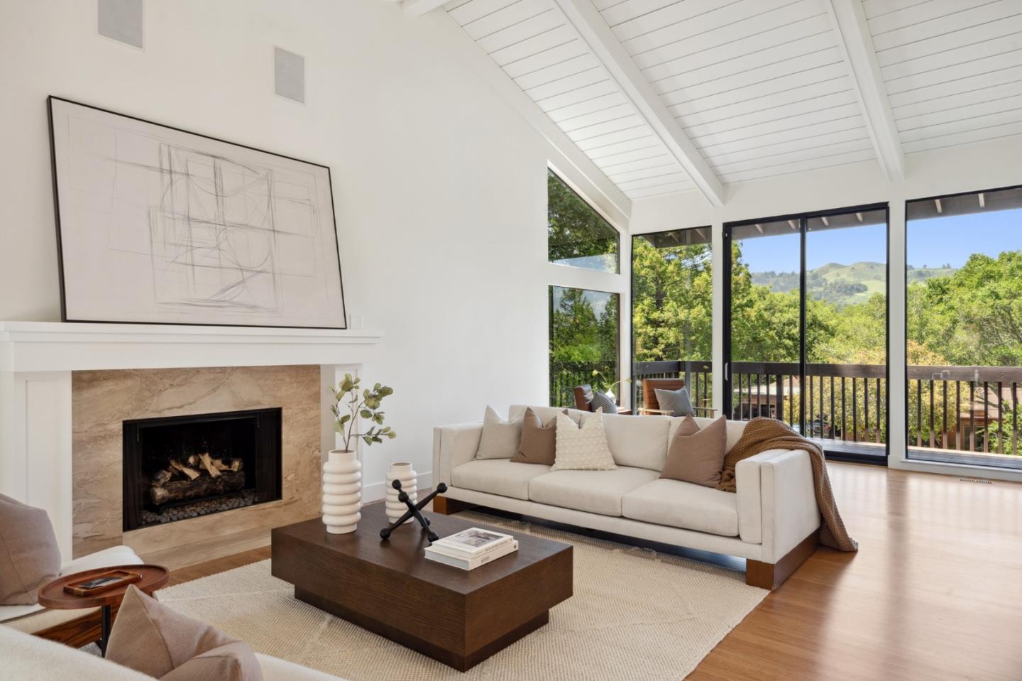 Detail Gallery Image 2 of 40 For 50 Bear Paw, Portola Valley,  CA 94028 - 4 Beds | 4 Baths