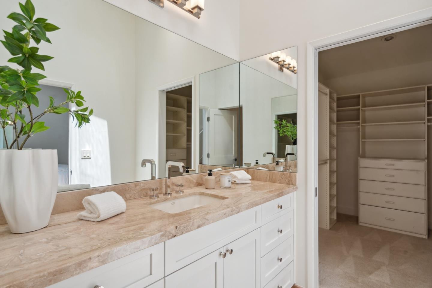 Detail Gallery Image 23 of 40 For 50 Bear Paw, Portola Valley,  CA 94028 - 4 Beds | 4 Baths