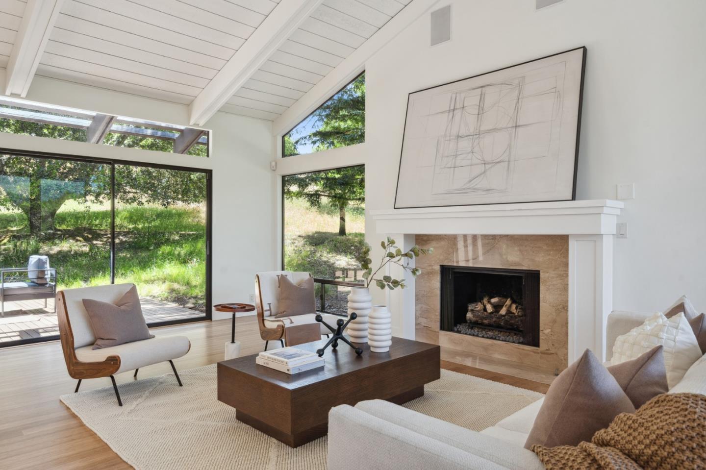 Detail Gallery Image 5 of 40 For 50 Bear Paw, Portola Valley,  CA 94028 - 4 Beds | 4 Baths