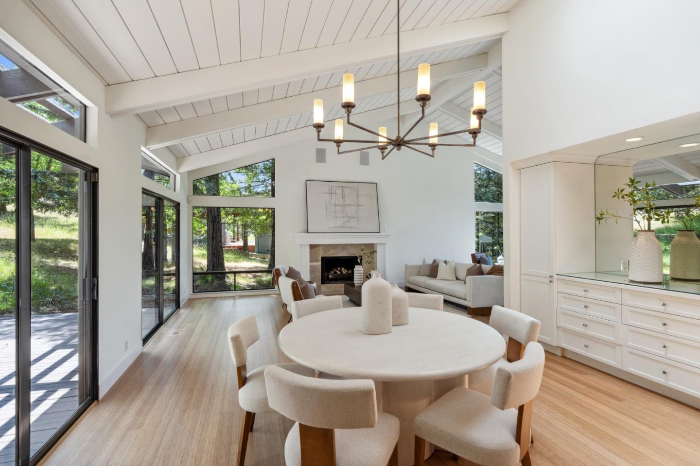 Detail Gallery Image 8 of 40 For 50 Bear Paw, Portola Valley,  CA 94028 - 4 Beds | 4 Baths