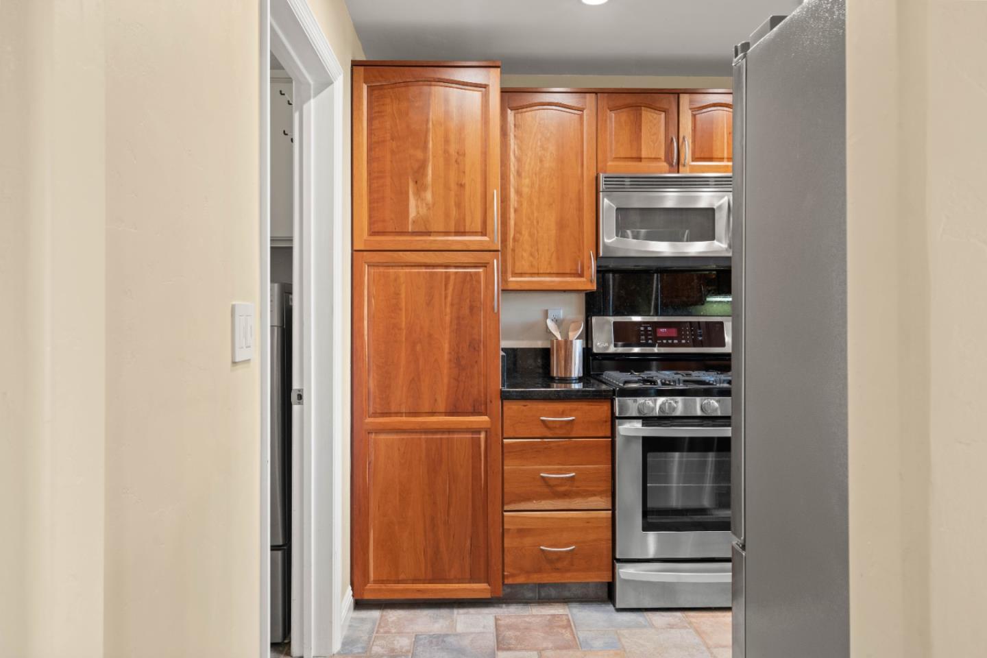 Detail Gallery Image 13 of 46 For 43366 Banda Ter, Fremont,  CA 94539 - 3 Beds | 2/1 Baths