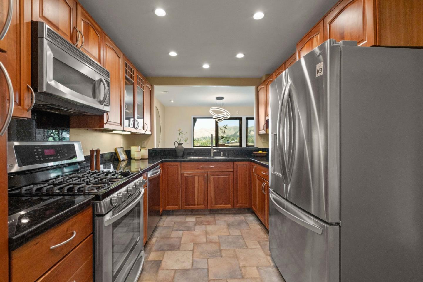 Detail Gallery Image 14 of 46 For 43366 Banda Ter, Fremont,  CA 94539 - 3 Beds | 2/1 Baths