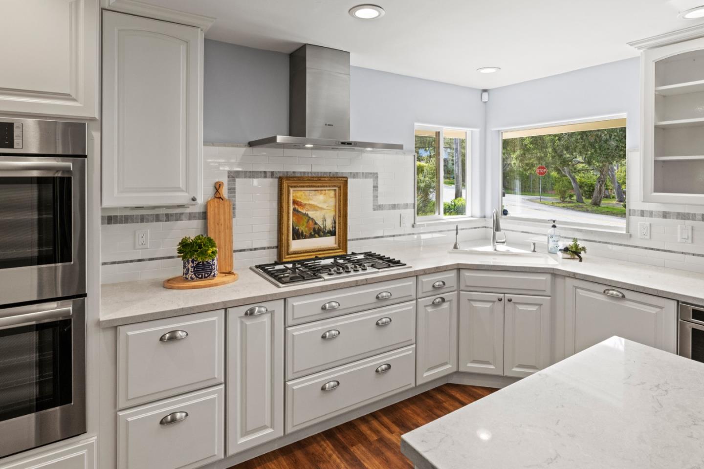 Detail Gallery Image 13 of 32 For 867 Grove St, Monterey,  CA 93940 - 3 Beds | 2 Baths