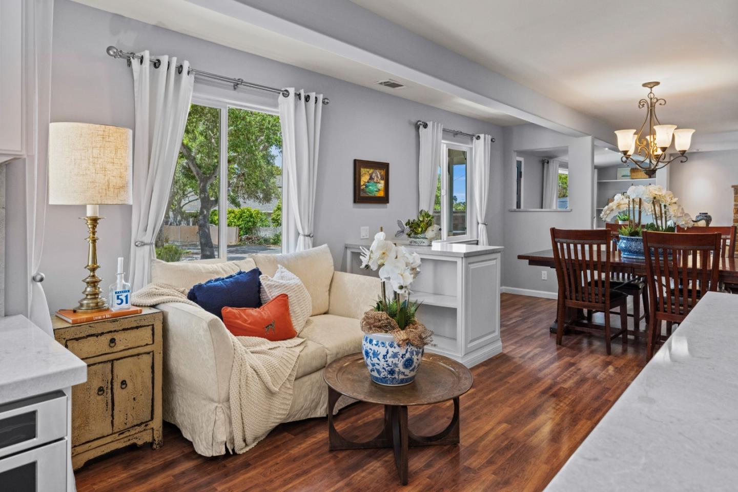 Detail Gallery Image 14 of 32 For 867 Grove St, Monterey,  CA 93940 - 3 Beds | 2 Baths