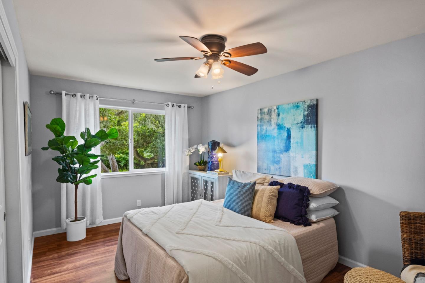 Detail Gallery Image 20 of 32 For 867 Grove St, Monterey,  CA 93940 - 3 Beds | 2 Baths