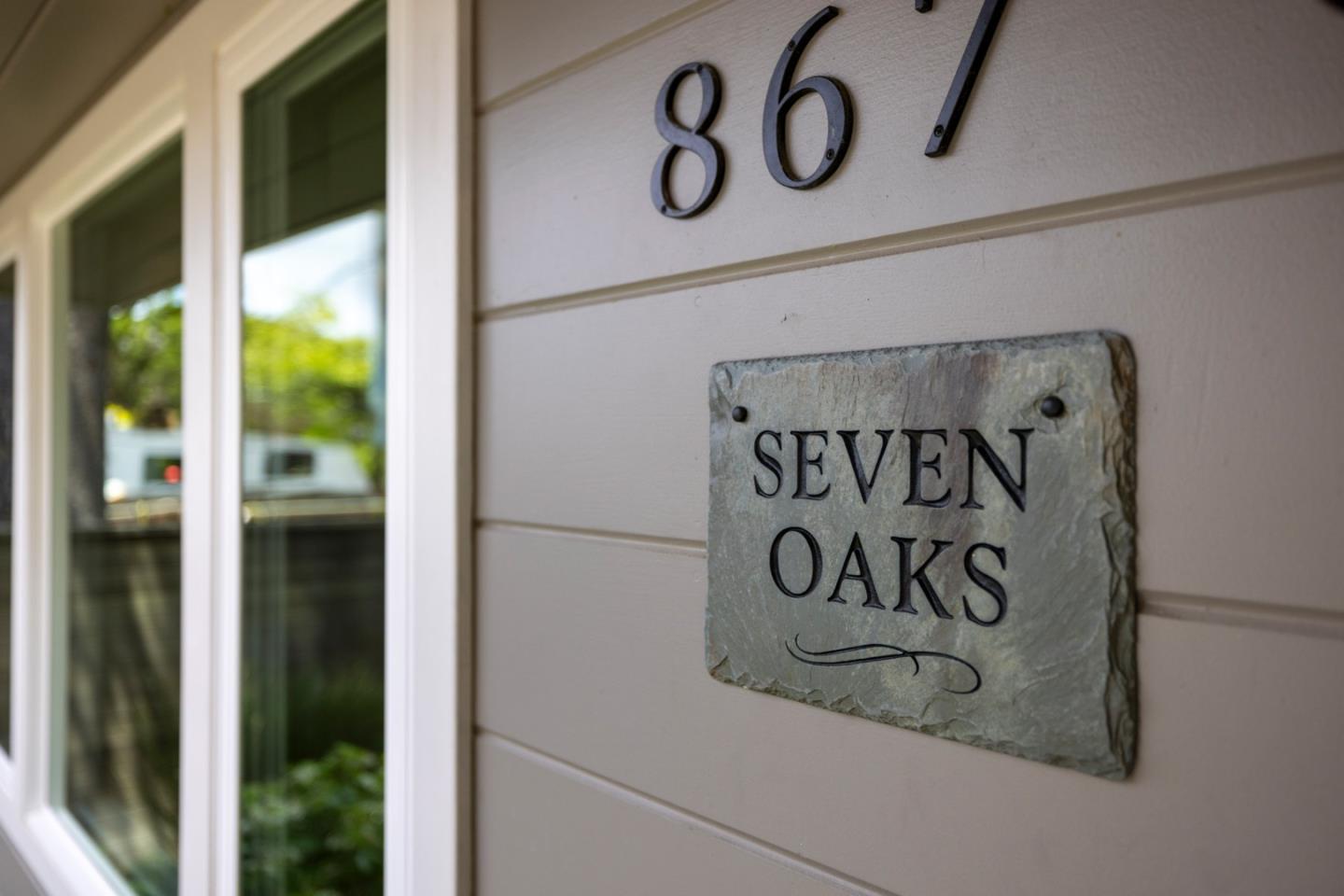 Detail Gallery Image 3 of 32 For 867 Grove St, Monterey,  CA 93940 - 3 Beds | 2 Baths
