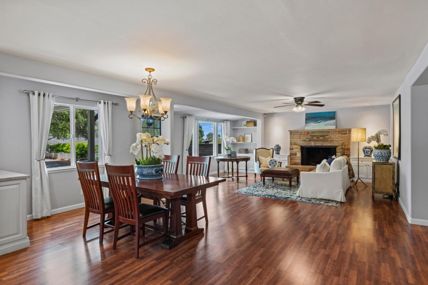 Detail Gallery Image 6 of 32 For 867 Grove St, Monterey,  CA 93940 - 3 Beds | 2 Baths