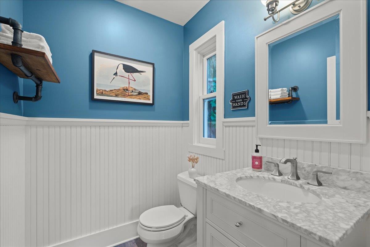 Detail Gallery Image 11 of 67 For 1349 Iris Ct, San Jose,  CA 95125 - 3 Beds | 2/1 Baths