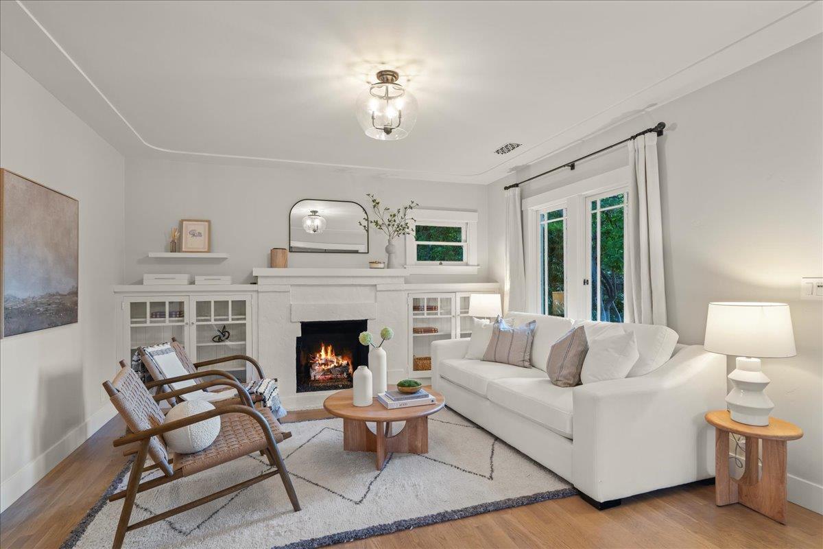 Detail Gallery Image 13 of 67 For 1349 Iris Ct, San Jose,  CA 95125 - 3 Beds | 2/1 Baths