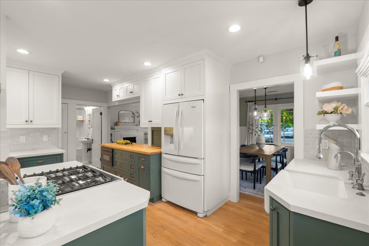 Detail Gallery Image 17 of 67 For 1349 Iris Ct, San Jose,  CA 95125 - 3 Beds | 2/1 Baths