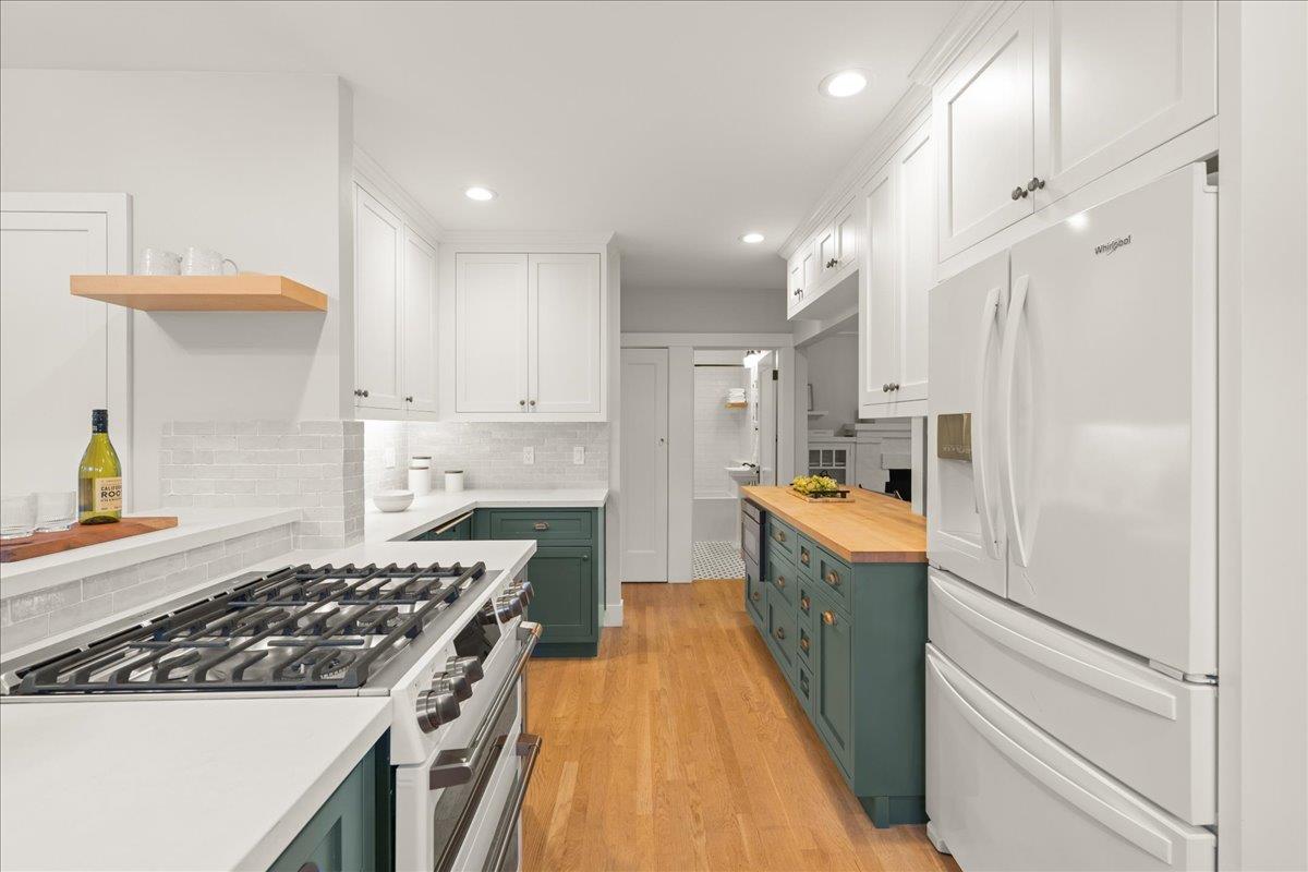 Detail Gallery Image 18 of 67 For 1349 Iris Ct, San Jose,  CA 95125 - 3 Beds | 2/1 Baths