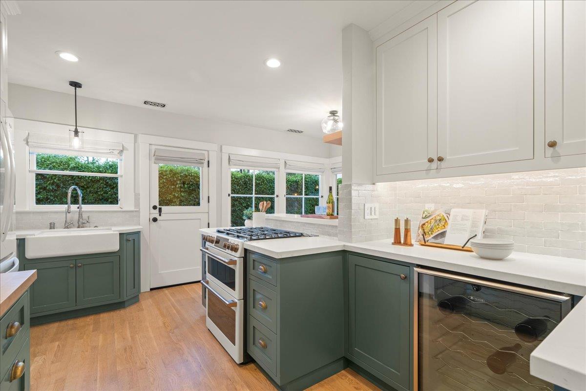 Detail Gallery Image 19 of 67 For 1349 Iris Ct, San Jose,  CA 95125 - 3 Beds | 2/1 Baths