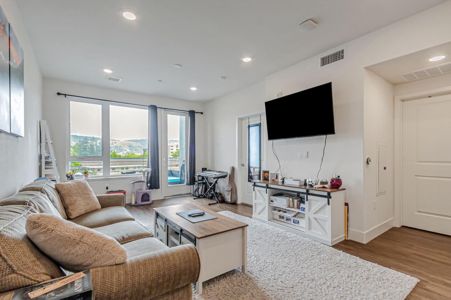 Detail Gallery Image 8 of 40 For 5951 Sunstone Dr #415,  San Jose,  CA 95123 - 2 Beds | 1 Baths