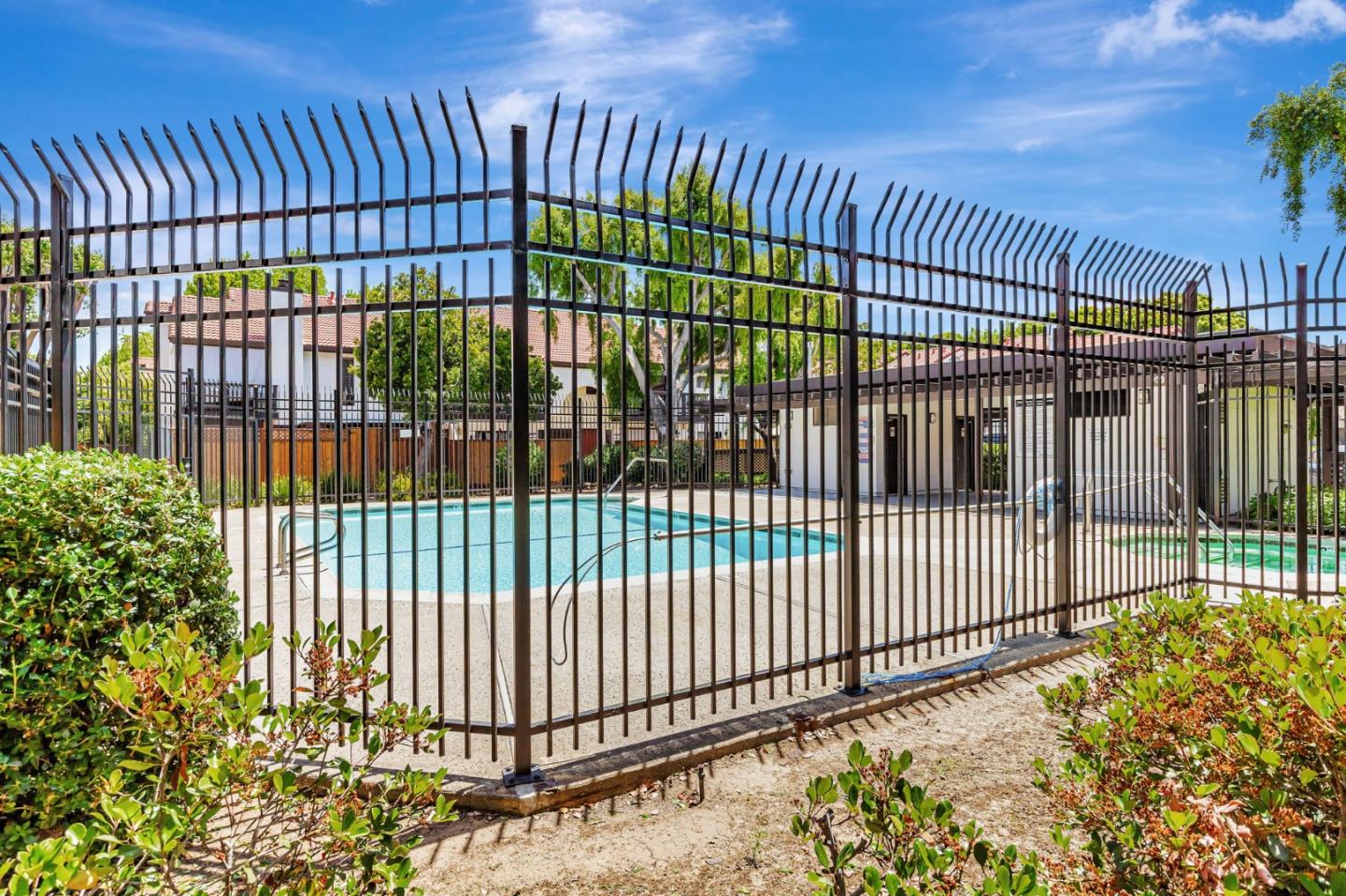 Detail Gallery Image 24 of 30 For 775 Williamsburg Way #APT B,  Gilroy,  CA 95020 - 1 Beds | 1 Baths
