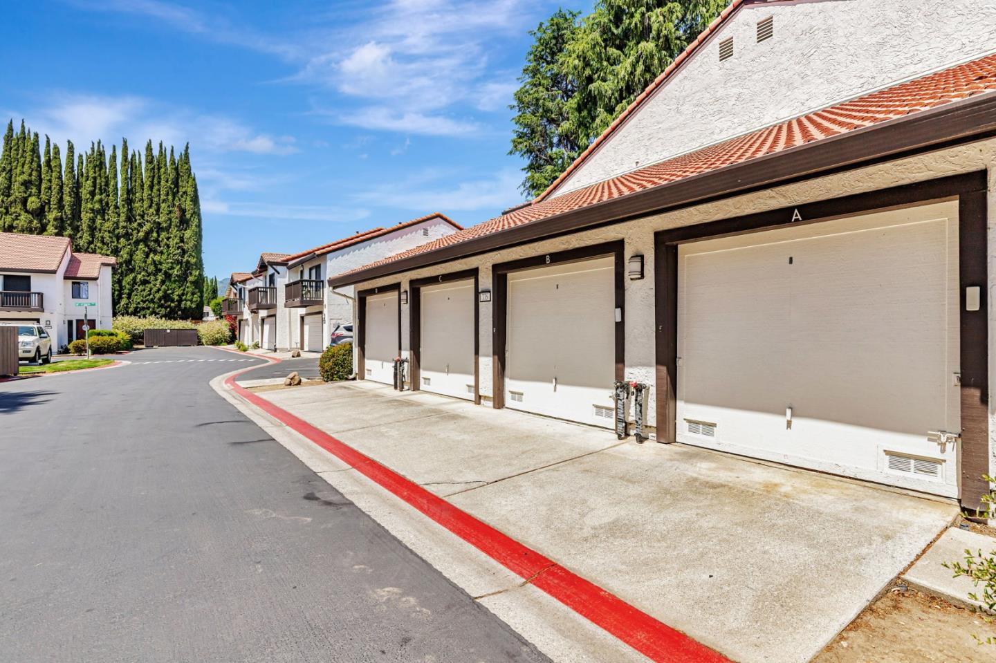 Detail Gallery Image 26 of 30 For 775 Williamsburg Way #APT B,  Gilroy,  CA 95020 - 1 Beds | 1 Baths