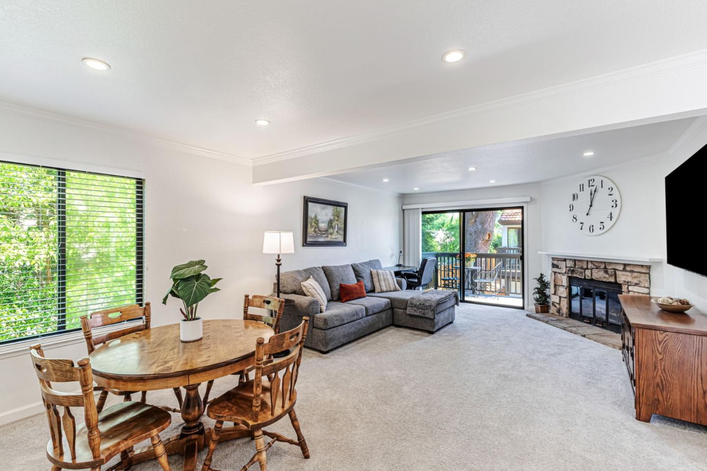 Detail Gallery Image 6 of 30 For 775 Williamsburg Way #APT B,  Gilroy,  CA 95020 - 1 Beds | 1 Baths