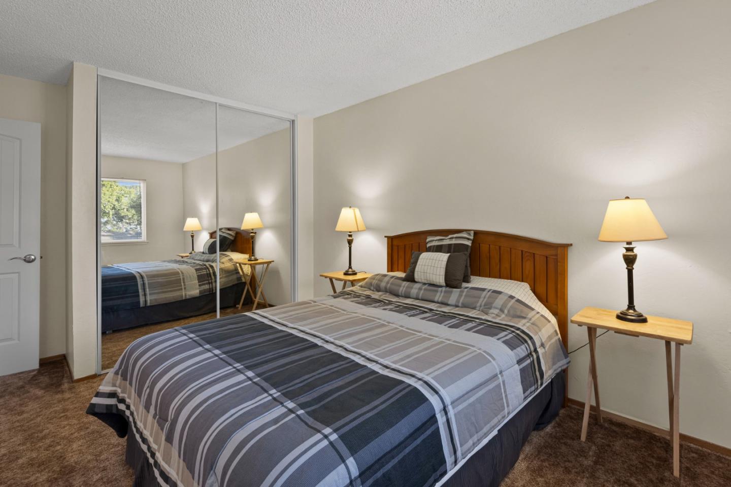 Detail Gallery Image 19 of 41 For 881 Terry St, Monterey,  CA 93940 - 3 Beds | 2/1 Baths