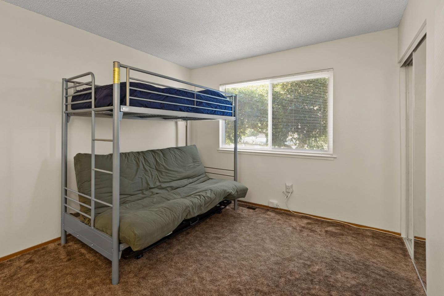 Detail Gallery Image 21 of 41 For 881 Terry St, Monterey,  CA 93940 - 3 Beds | 2/1 Baths