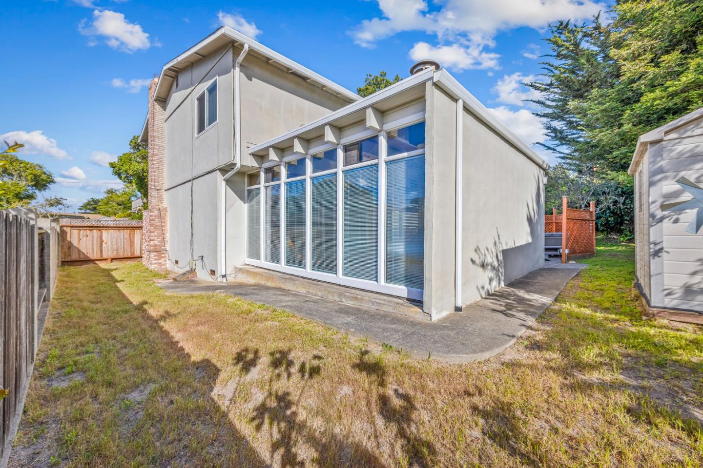 Detail Gallery Image 25 of 41 For 881 Terry St, Monterey,  CA 93940 - 3 Beds | 2/1 Baths
