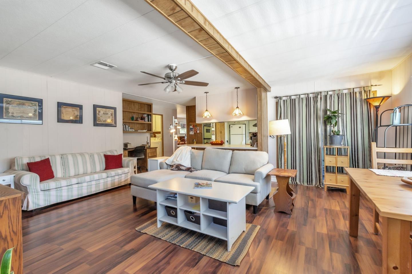Detail Gallery Image 13 of 49 For 690 Persian Dr #9,  Sunnyvale,  CA 94089 - 2 Beds | 2 Baths