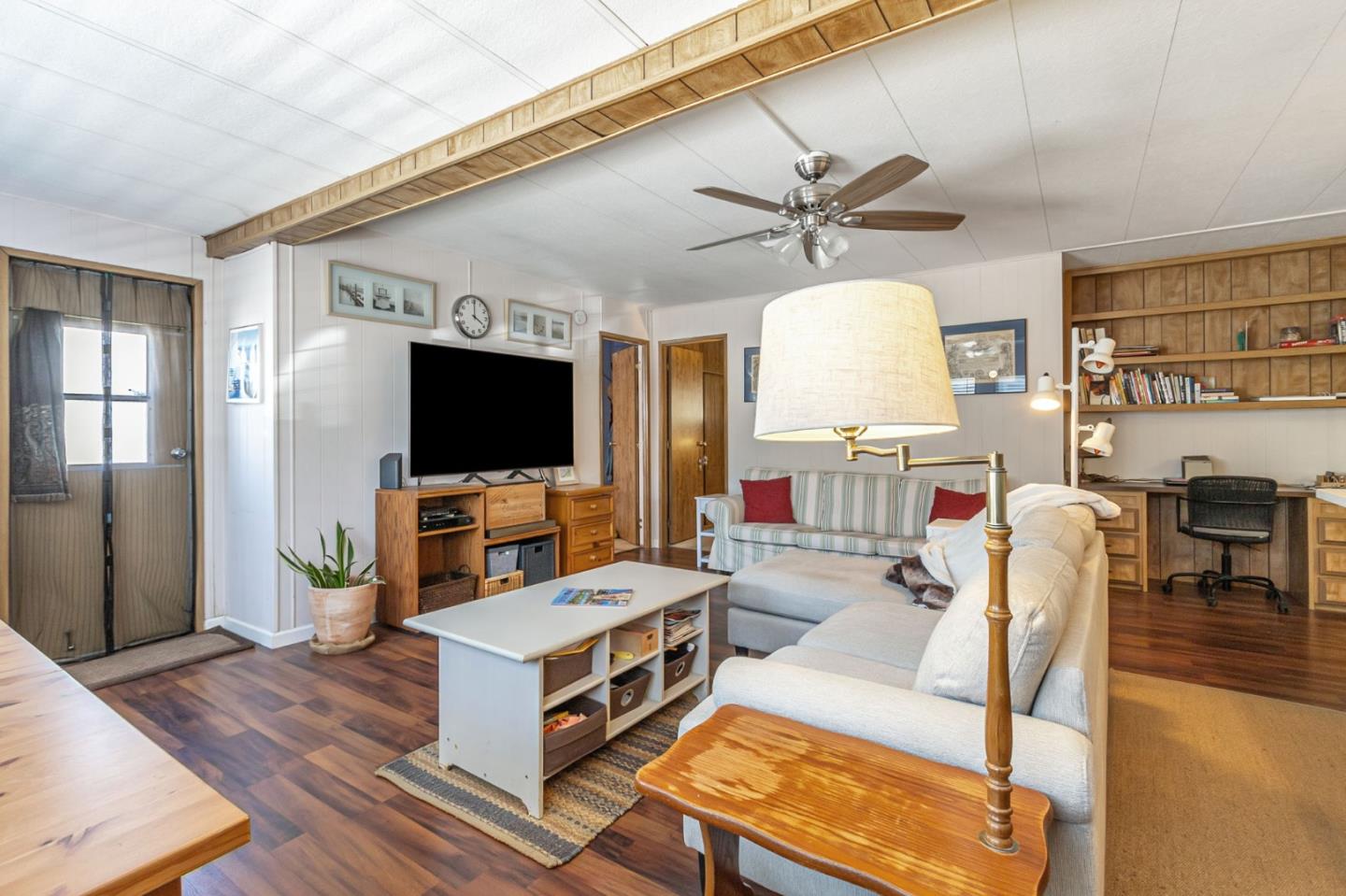 Detail Gallery Image 14 of 49 For 690 Persian Dr #9,  Sunnyvale,  CA 94089 - 2 Beds | 2 Baths
