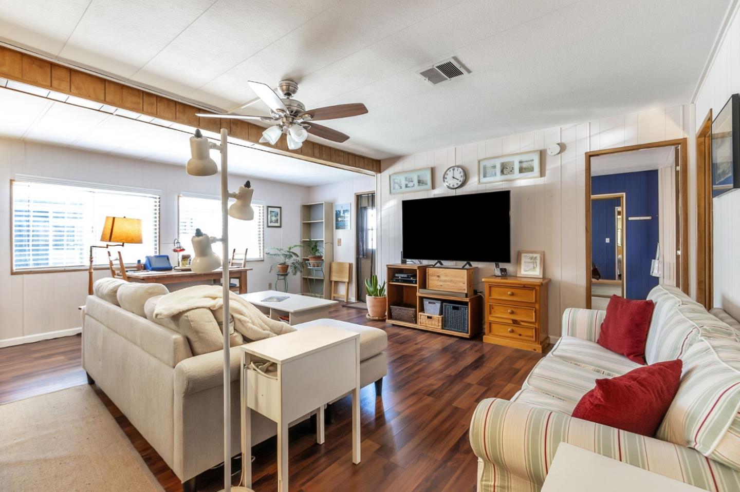 Detail Gallery Image 15 of 49 For 690 Persian Dr #9,  Sunnyvale,  CA 94089 - 2 Beds | 2 Baths