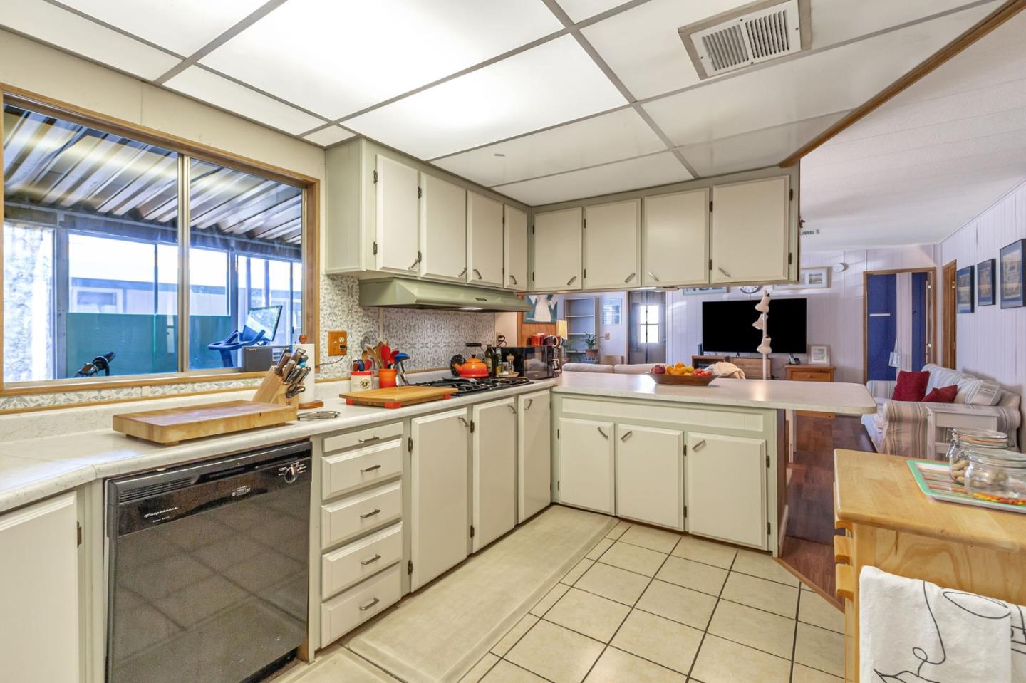 Detail Gallery Image 19 of 49 For 690 Persian Dr #9,  Sunnyvale,  CA 94089 - 2 Beds | 2 Baths