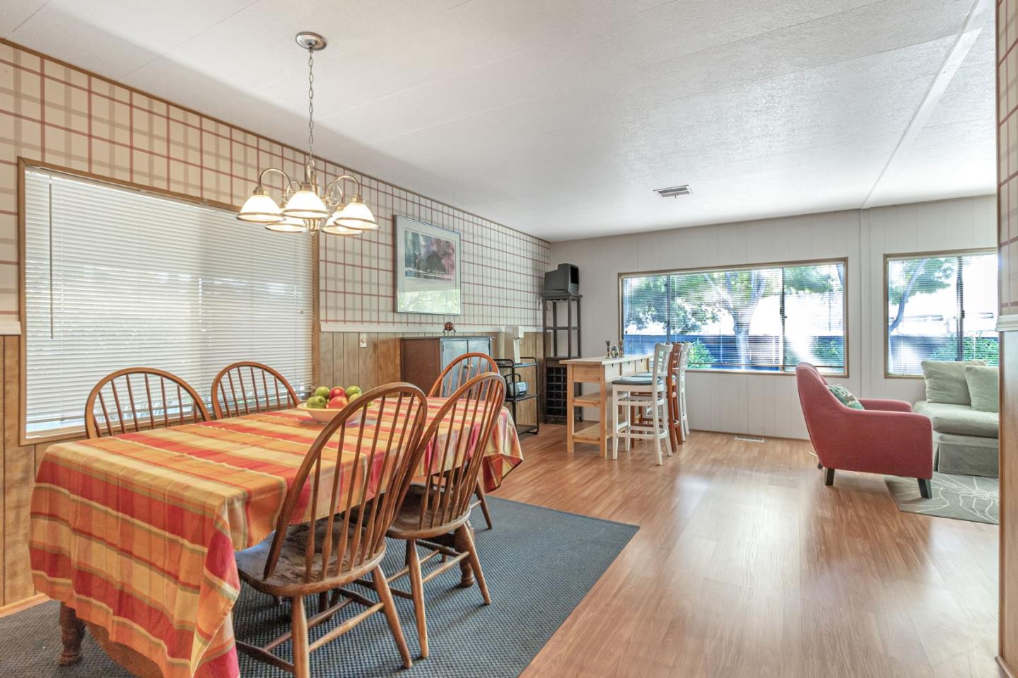 Detail Gallery Image 26 of 49 For 690 Persian Dr #9,  Sunnyvale,  CA 94089 - 2 Beds | 2 Baths