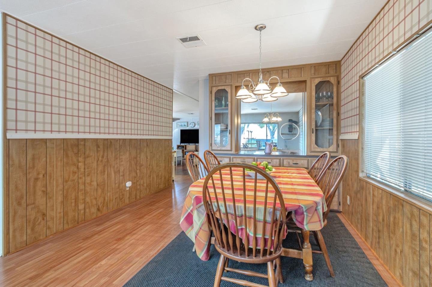 Detail Gallery Image 30 of 49 For 690 Persian Dr #9,  Sunnyvale,  CA 94089 - 2 Beds | 2 Baths