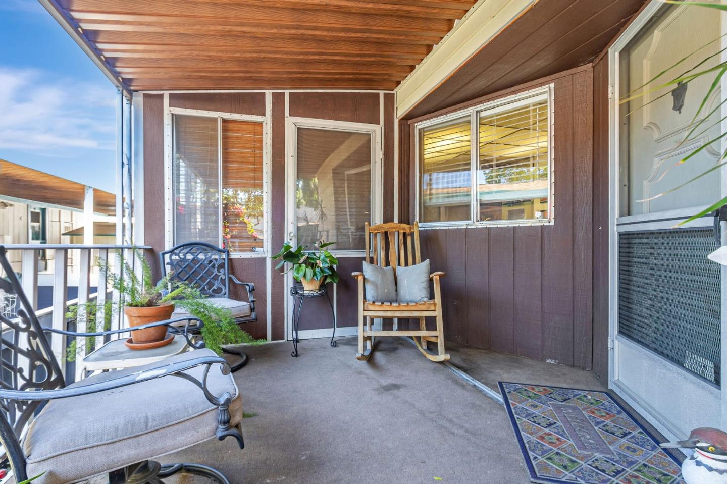 Detail Gallery Image 4 of 49 For 690 Persian Dr #9,  Sunnyvale,  CA 94089 - 2 Beds | 2 Baths