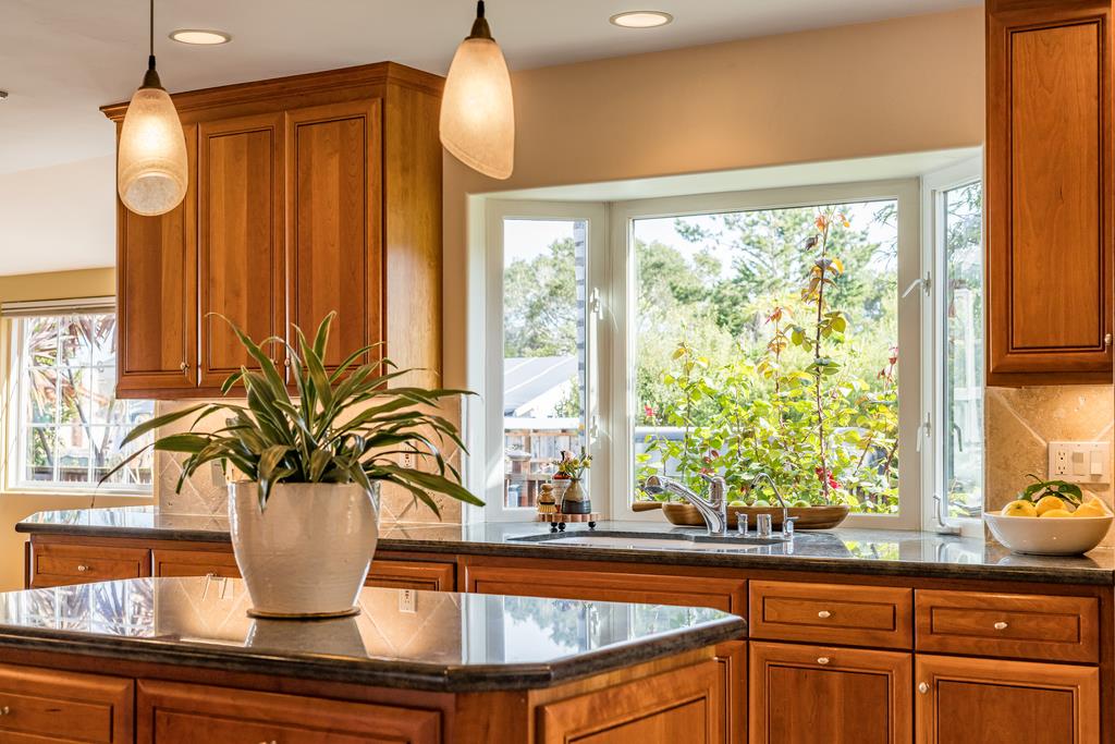 Detail Gallery Image 13 of 68 For 1021 Webster St, Santa Cruz,  CA 95062 - 3 Beds | 2 Baths