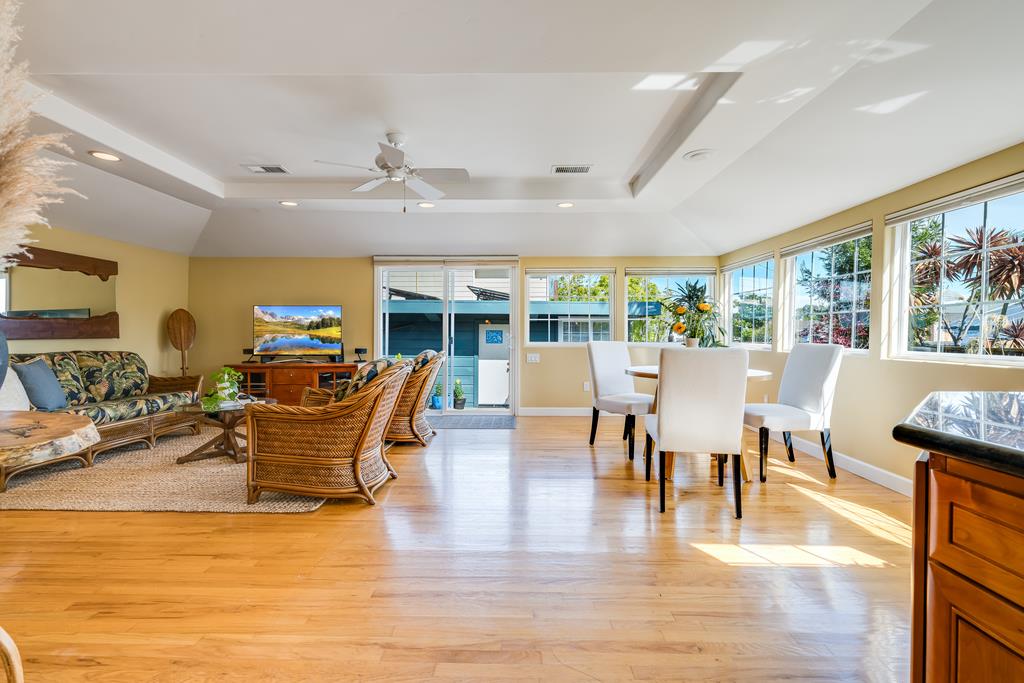 Detail Gallery Image 15 of 68 For 1021 Webster St, Santa Cruz,  CA 95062 - 3 Beds | 2 Baths
