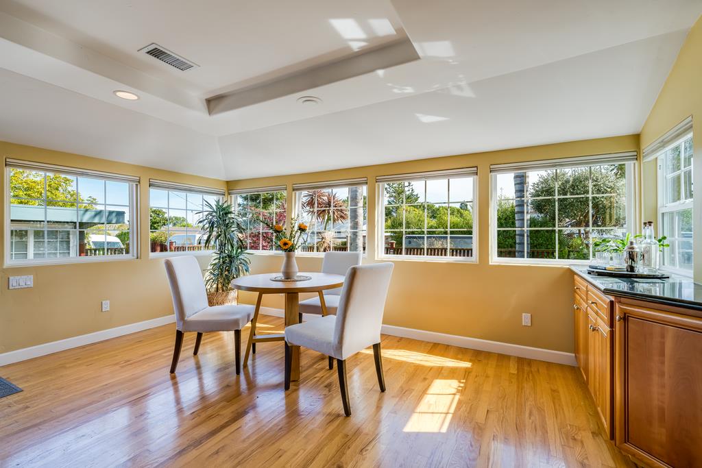 Detail Gallery Image 16 of 68 For 1021 Webster St, Santa Cruz,  CA 95062 - 3 Beds | 2 Baths