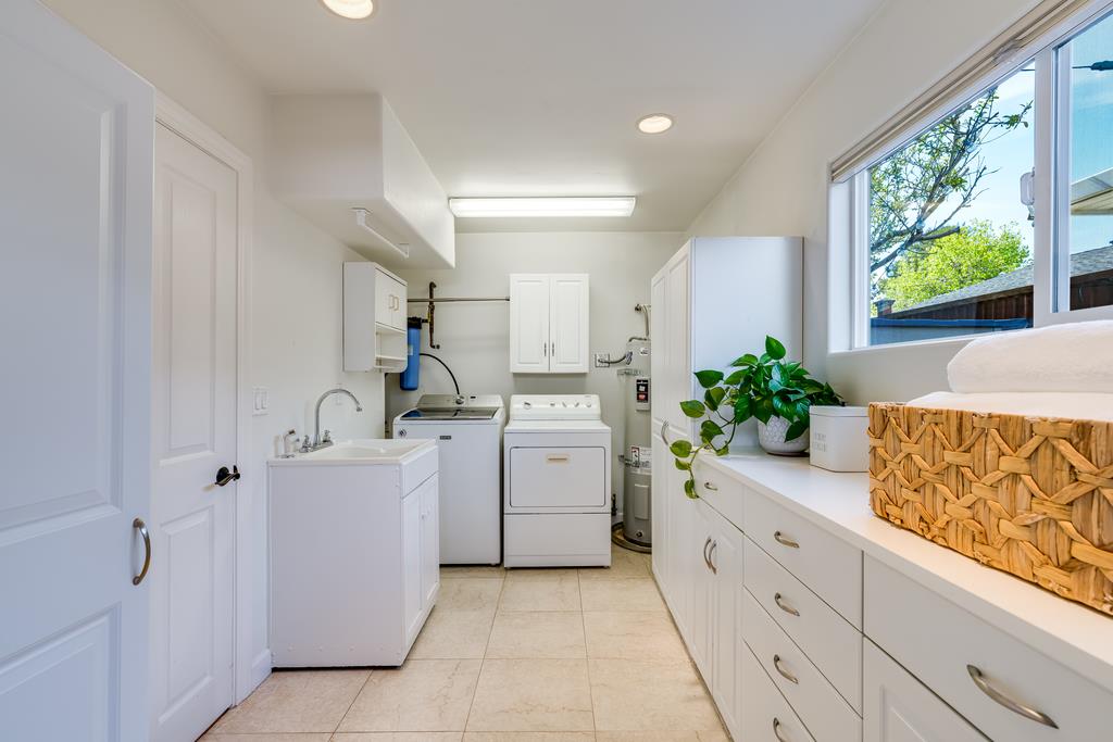 Detail Gallery Image 22 of 68 For 1021 Webster St, Santa Cruz,  CA 95062 - 3 Beds | 2 Baths