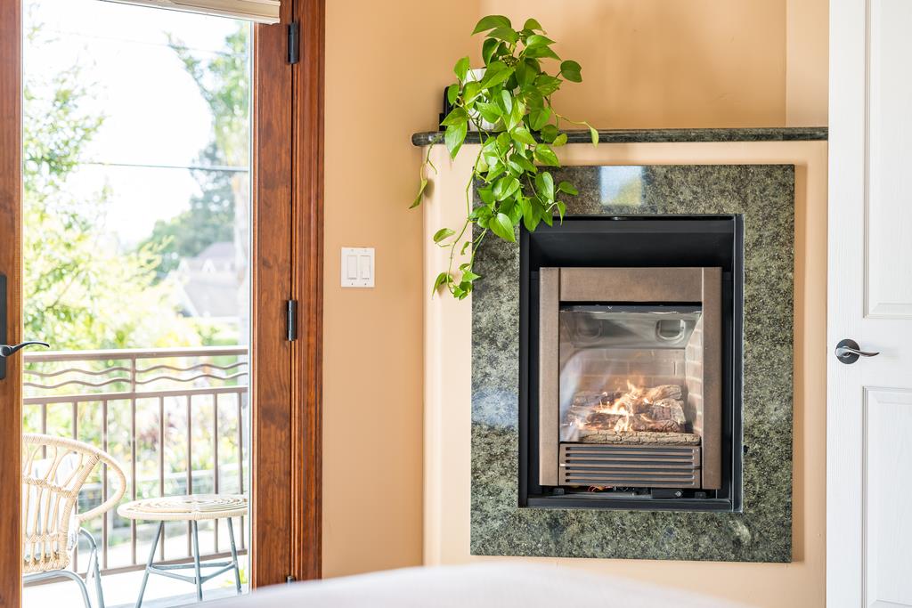 Detail Gallery Image 38 of 68 For 1021 Webster St, Santa Cruz,  CA 95062 - 3 Beds | 2 Baths