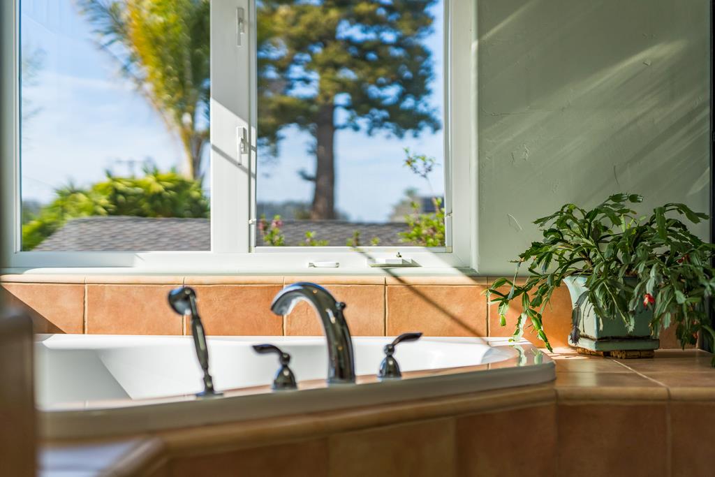 Detail Gallery Image 42 of 68 For 1021 Webster St, Santa Cruz,  CA 95062 - 3 Beds | 2 Baths