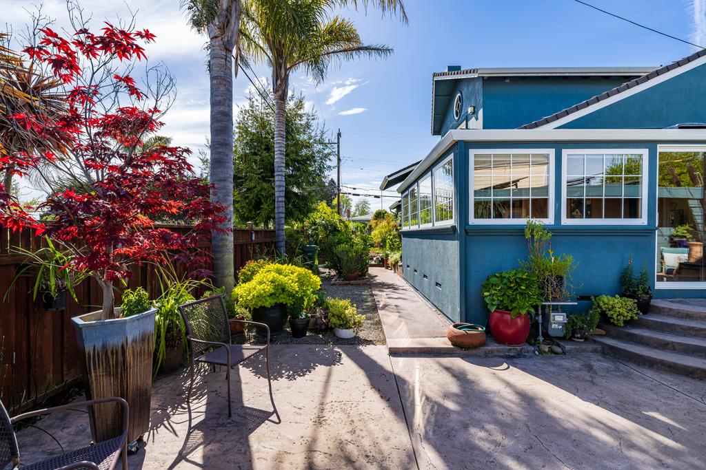 Detail Gallery Image 51 of 68 For 1021 Webster St, Santa Cruz,  CA 95062 - 3 Beds | 2 Baths