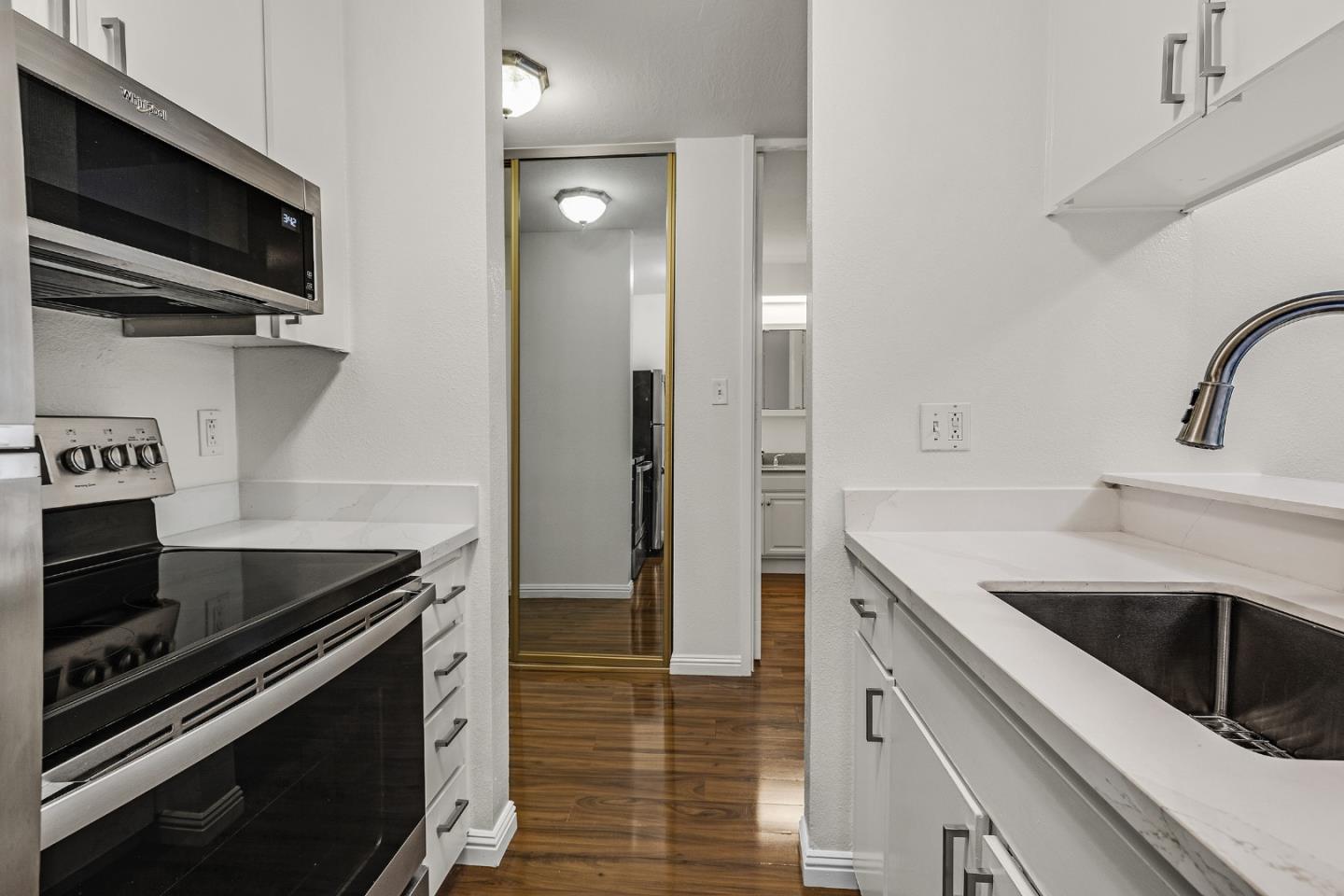 Detail Gallery Image 7 of 29 For 6109 Shelter Creek Ln, San Bruno,  CA 94066 - 0 Beds | 1 Baths