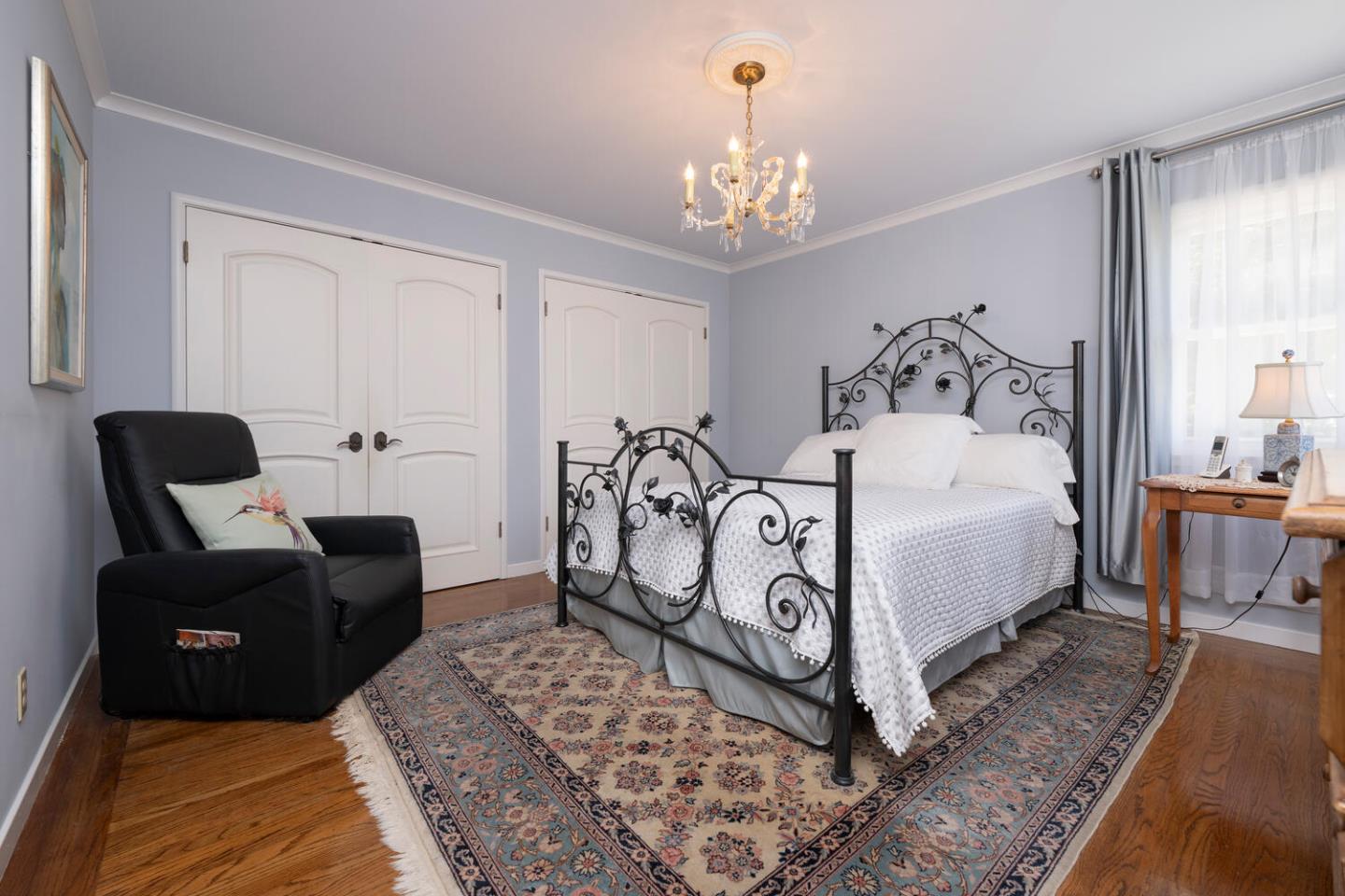 Detail Gallery Image 17 of 25 For 501 Yale Dr, San Mateo,  CA 94402 - 3 Beds | 2 Baths