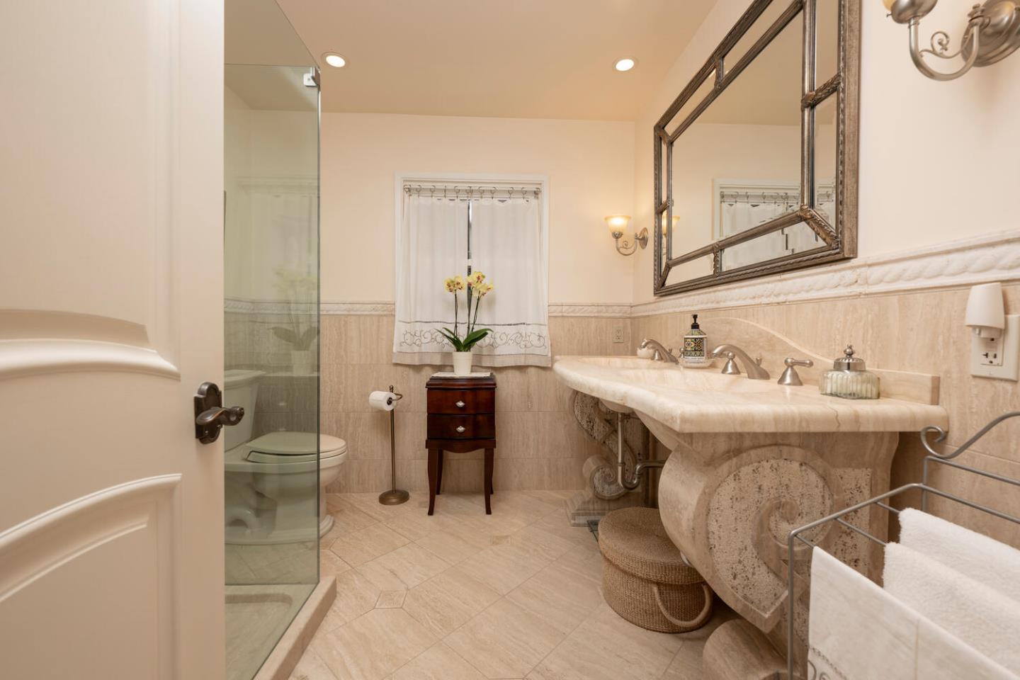 Detail Gallery Image 18 of 25 For 501 Yale Dr, San Mateo,  CA 94402 - 3 Beds | 2 Baths
