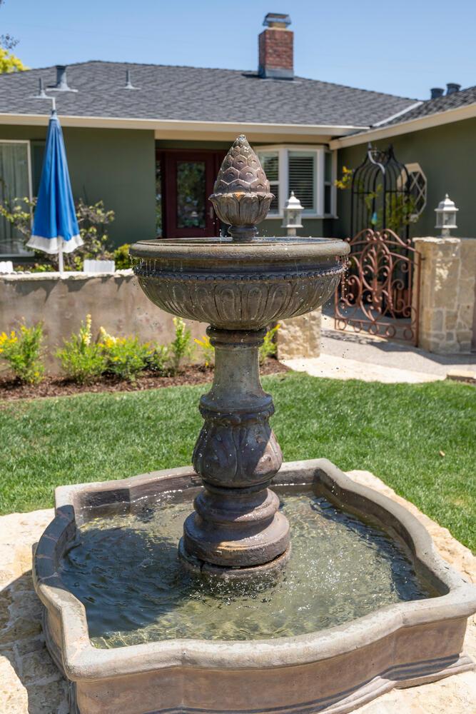 Detail Gallery Image 3 of 25 For 501 Yale Dr, San Mateo,  CA 94402 - 3 Beds | 2 Baths