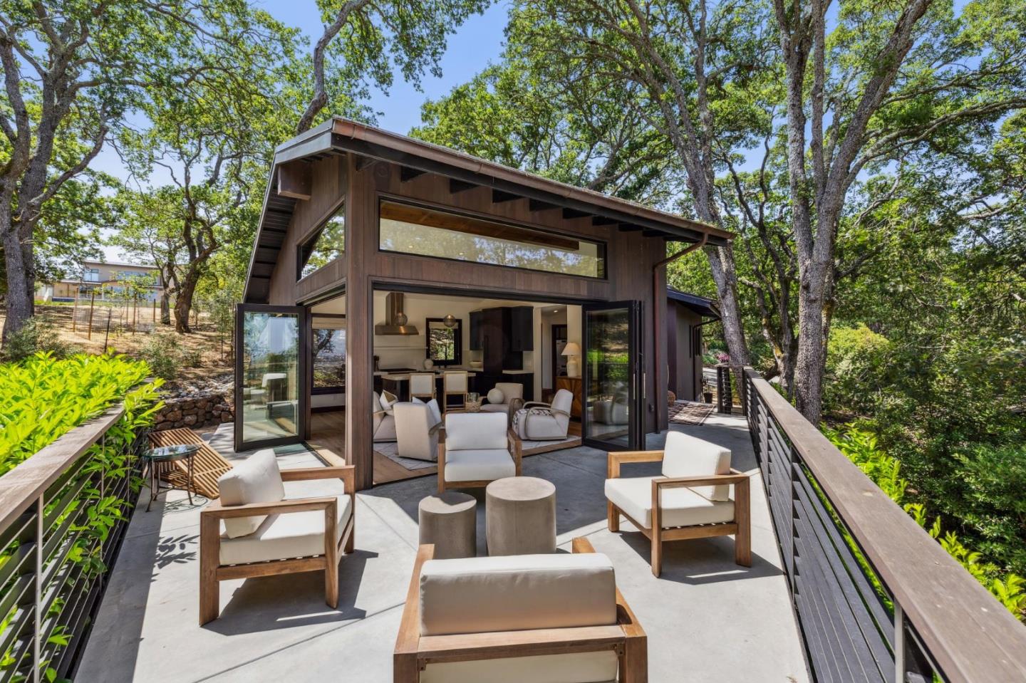 Detail Gallery Image 100 of 111 For 138 Bolivar Ln, Portola Valley,  CA 94028 - 6 Beds | 6 Baths