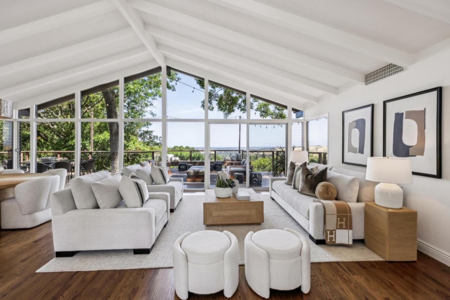 Detail Gallery Image 14 of 111 For 138 Bolivar Ln, Portola Valley,  CA 94028 - 6 Beds | 6 Baths