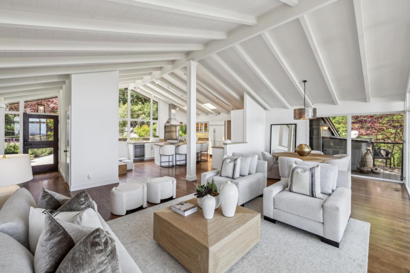 Detail Gallery Image 15 of 111 For 138 Bolivar Ln, Portola Valley,  CA 94028 - 6 Beds | 6 Baths