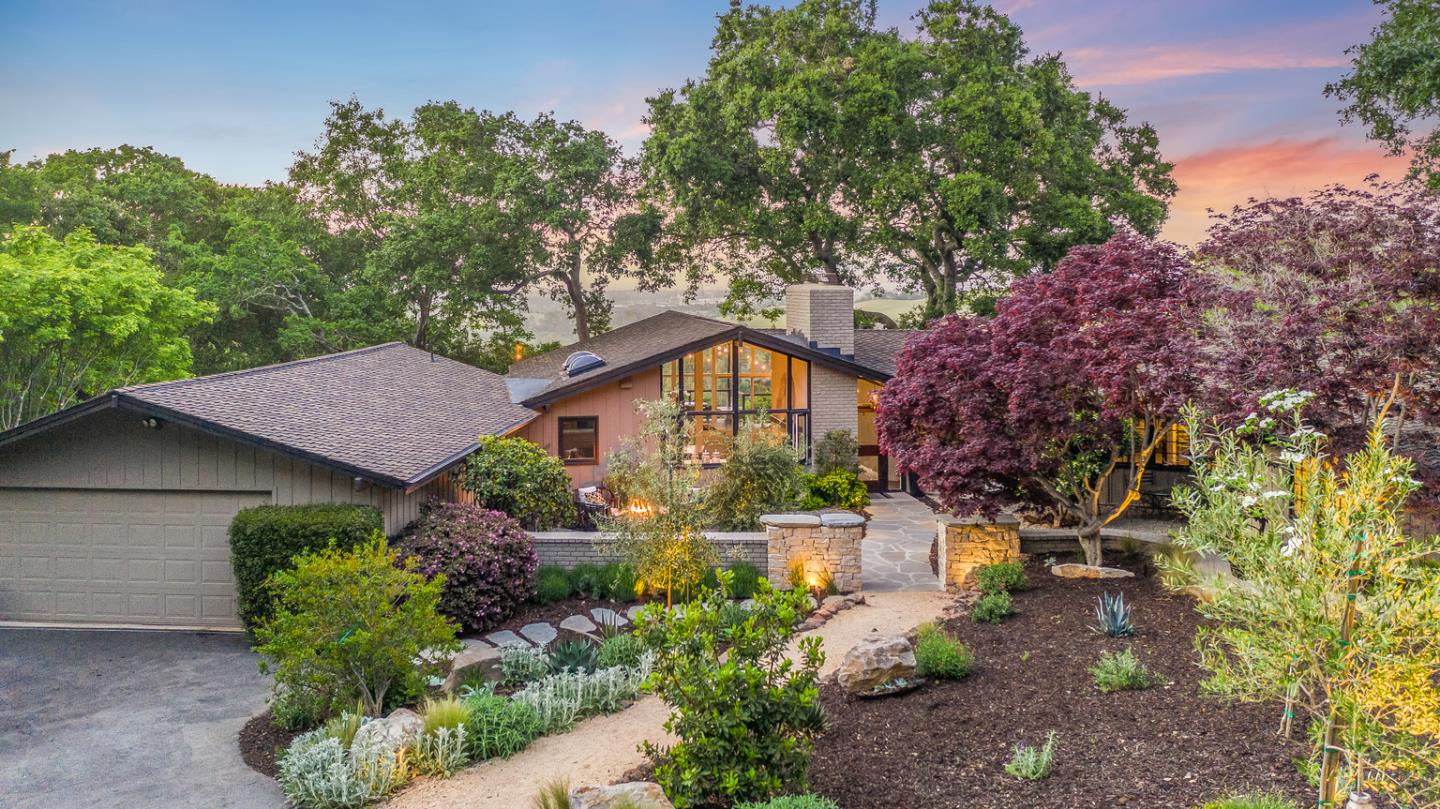 Detail Gallery Image 2 of 111 For 138 Bolivar Ln, Portola Valley,  CA 94028 - 6 Beds | 6 Baths