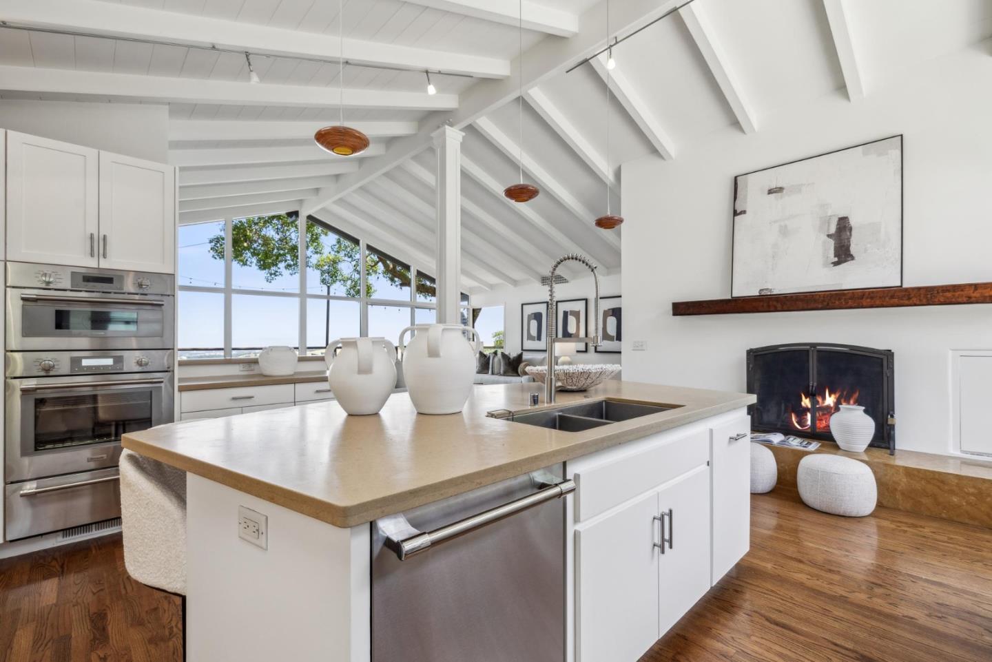 Detail Gallery Image 29 of 111 For 138 Bolivar Ln, Portola Valley,  CA 94028 - 6 Beds | 6 Baths