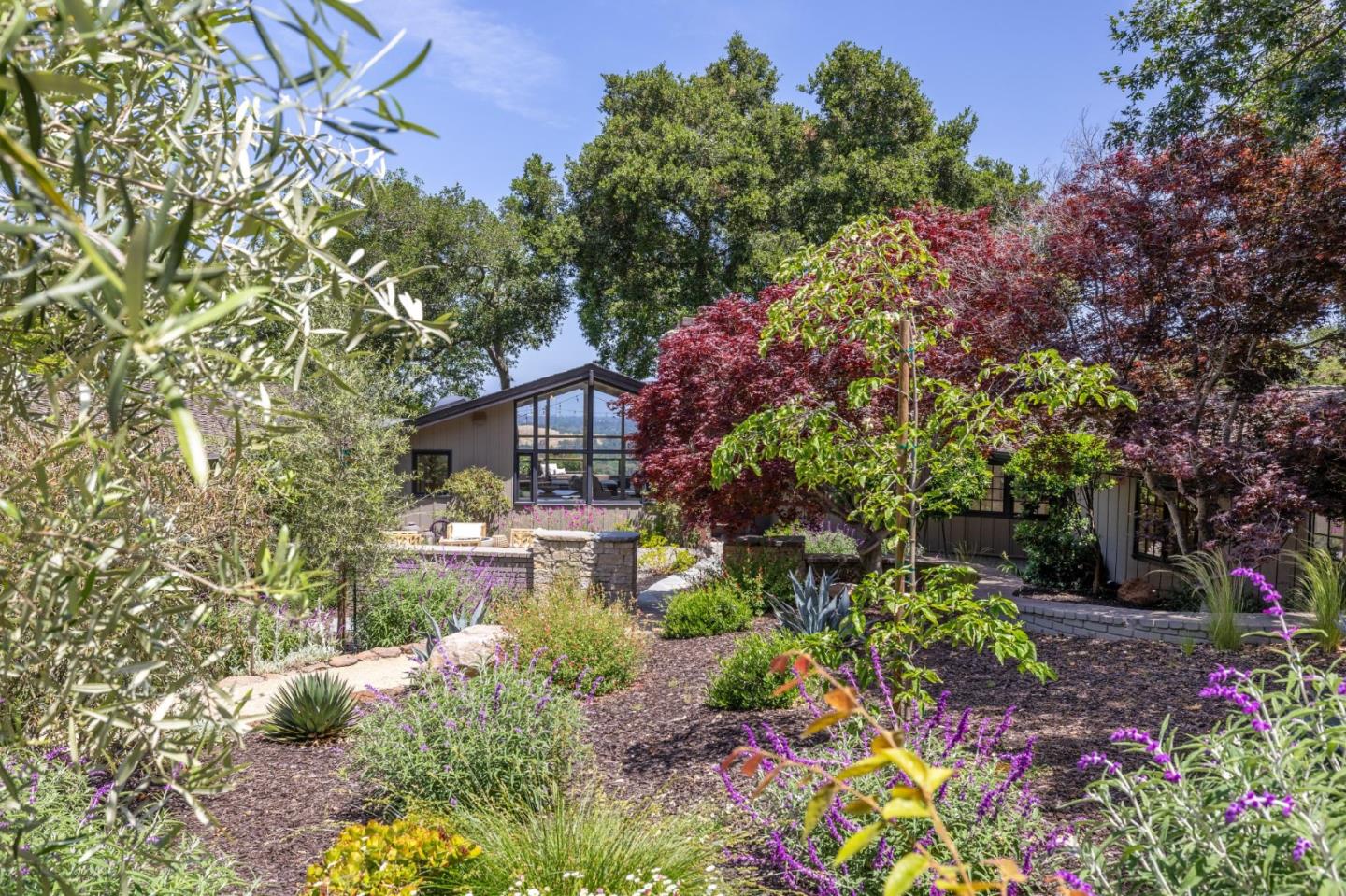 Detail Gallery Image 3 of 111 For 138 Bolivar Ln, Portola Valley,  CA 94028 - 6 Beds | 6 Baths