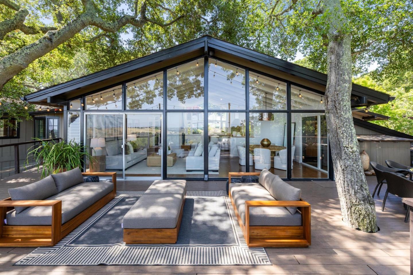 Detail Gallery Image 6 of 111 For 138 Bolivar Ln, Portola Valley,  CA 94028 - 6 Beds | 6 Baths