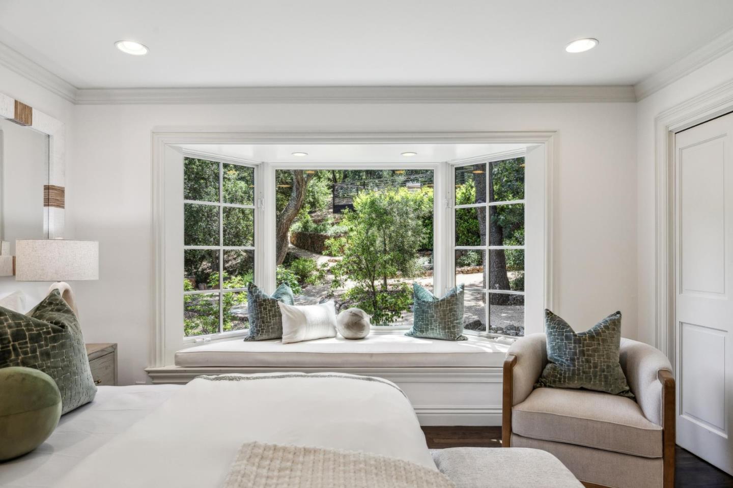 Detail Gallery Image 64 of 111 For 138 Bolivar Ln, Portola Valley,  CA 94028 - 6 Beds | 6 Baths