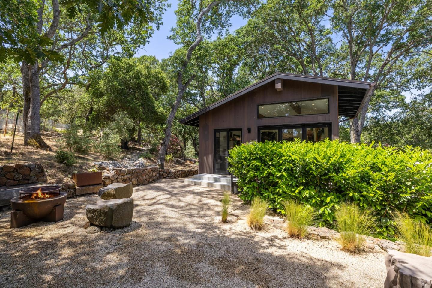 Detail Gallery Image 91 of 111 For 138 Bolivar Ln, Portola Valley,  CA 94028 - 6 Beds | 6 Baths